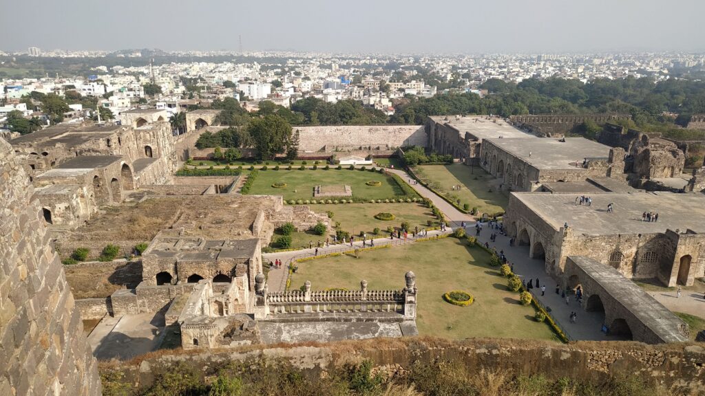 Best Tourist Places in Hyderabad Top famous tourist place in Hyderabad.